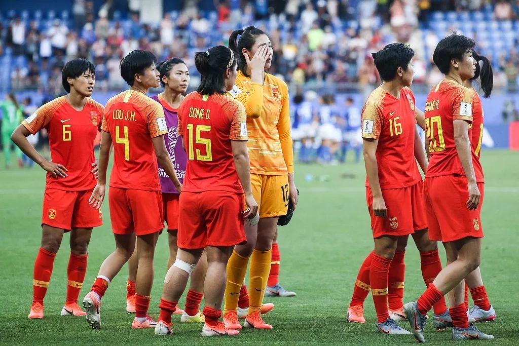 包含世界杯预选赛：女足国家队连胜几场壮志凌云的词条