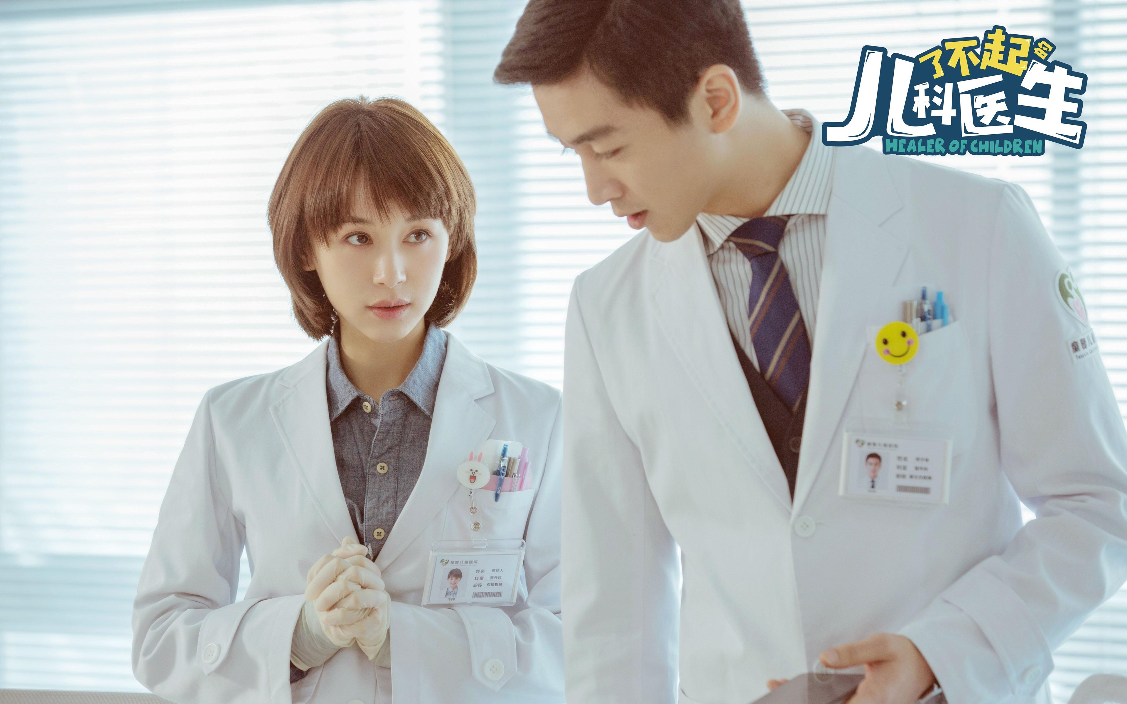 夜幕下的速度与激情，F1新赛季揭幕战，巴雷拉冠军级表现引领风骚