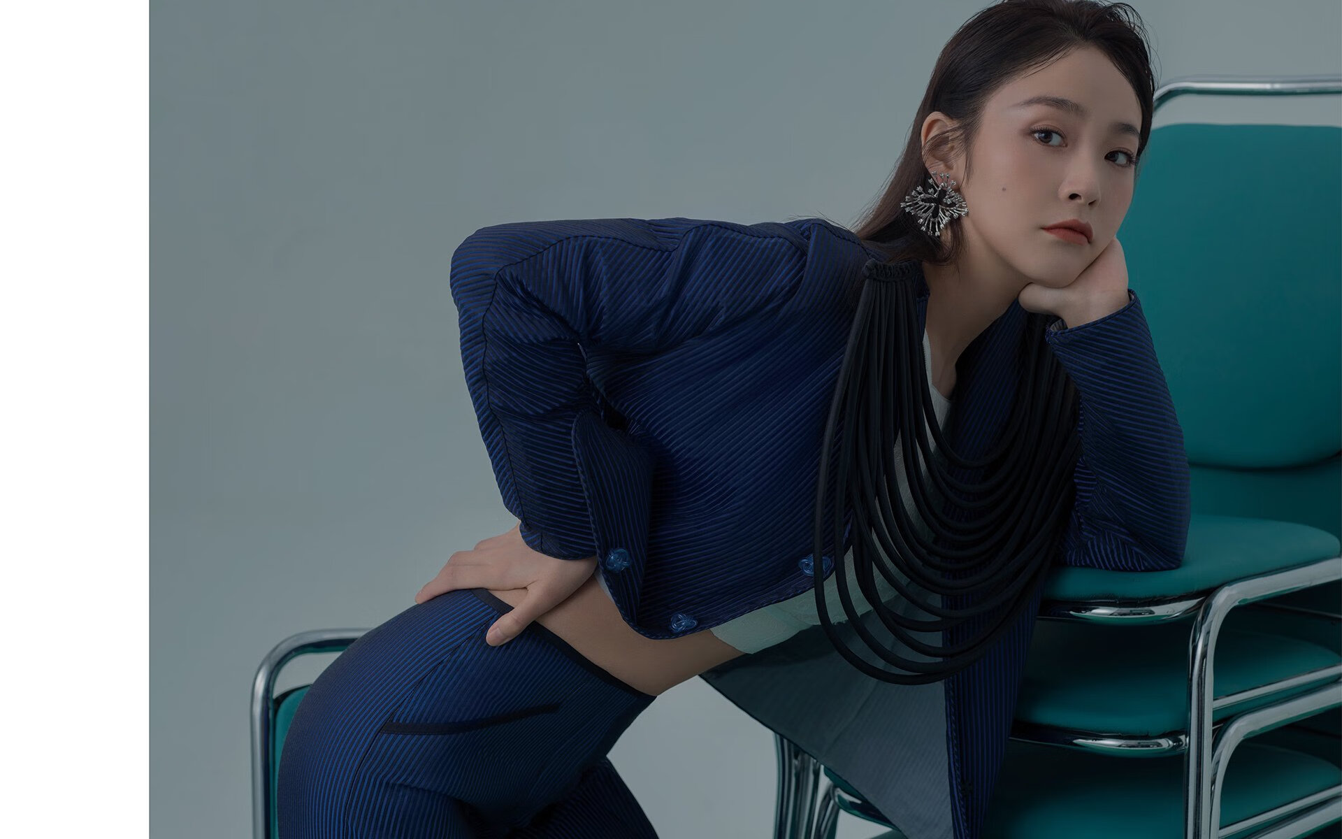 璀璨星光难敌团队洪流，当米切尔的50分化为76人胜利的背景音