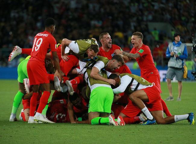 厄瓜多尔翻盘智利，戈麦斯扛起全队