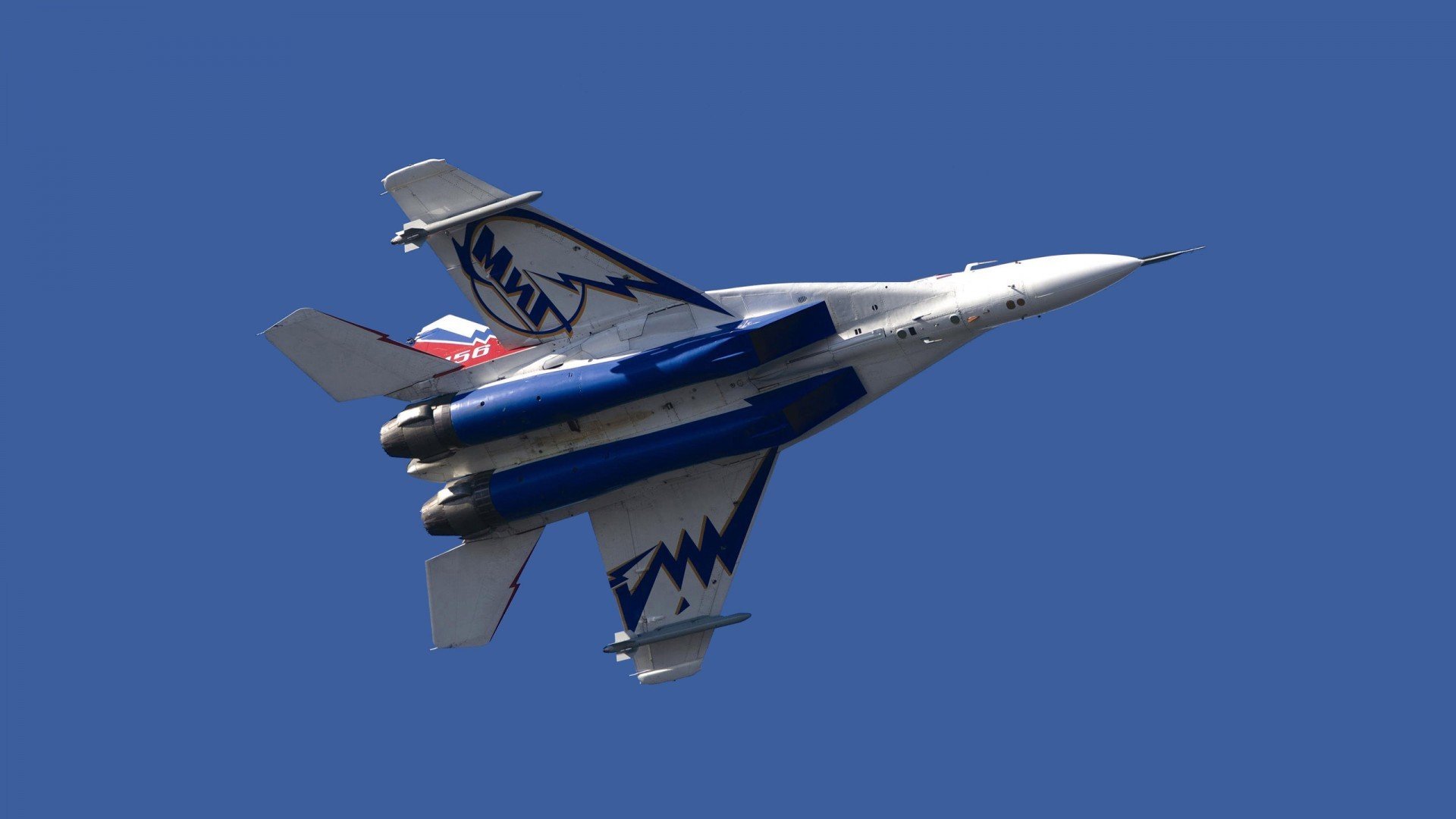 丛林法则的双重奏，从山西的血色残阳到明尼苏达的獠牙初现